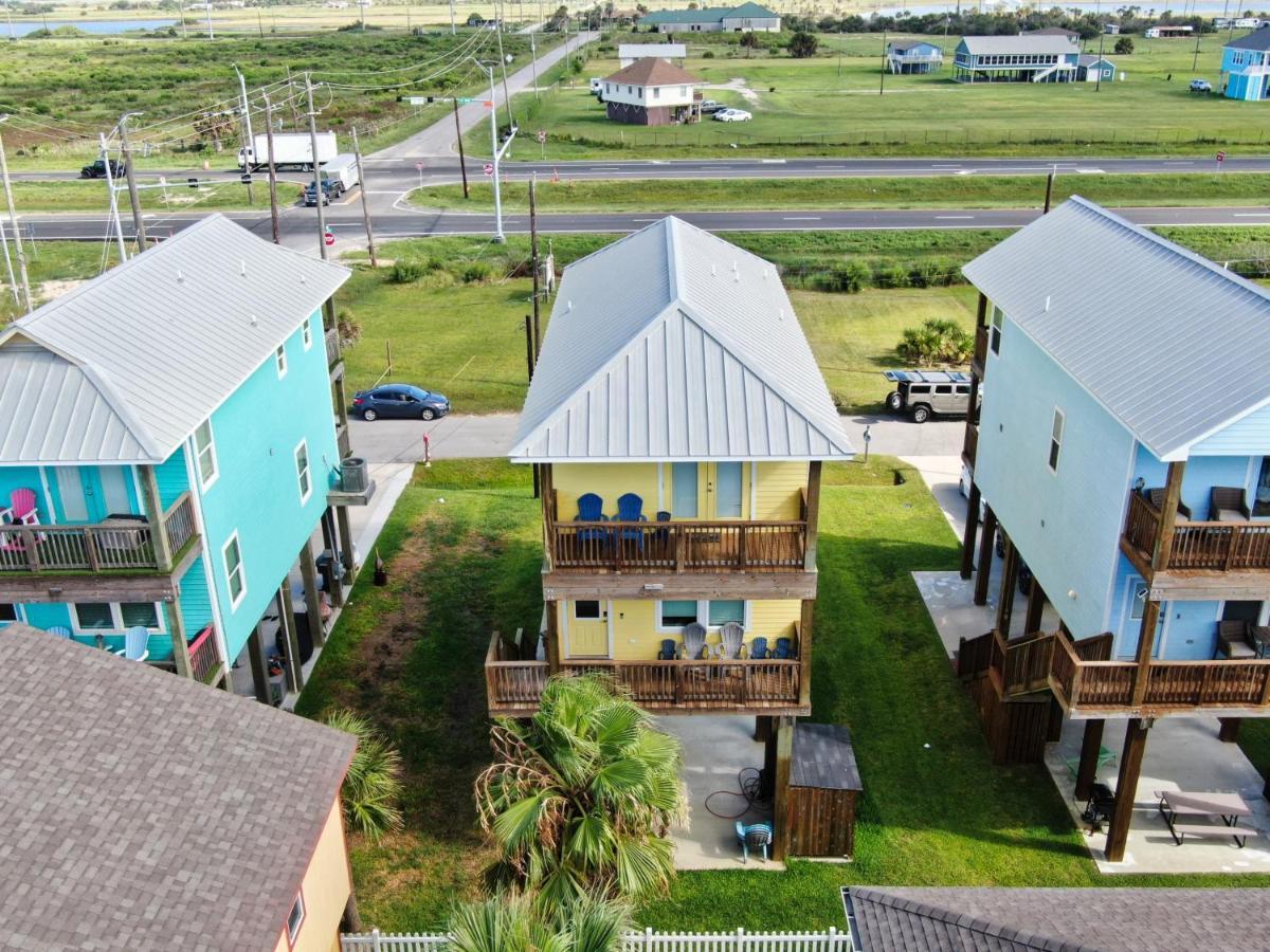 Yellow Beach Haven, Decks, Views, Mere Steps To Sand Galveston Exterior photo
