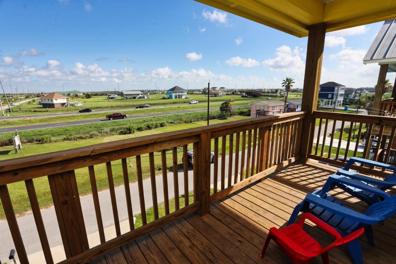 Yellow Beach Haven, Decks, Views, Mere Steps To Sand Galveston Exterior photo